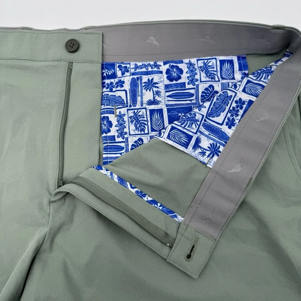 Tommy Bahama Barbados Pro 7 Shorts Men 44 Sea Pine Green IslandZone Stretch NWT